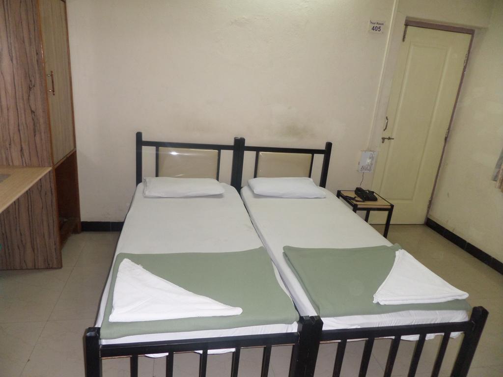Chalukya Deluxe Ξενοδοχείο Kolhapur Εξωτερικό φωτογραφία