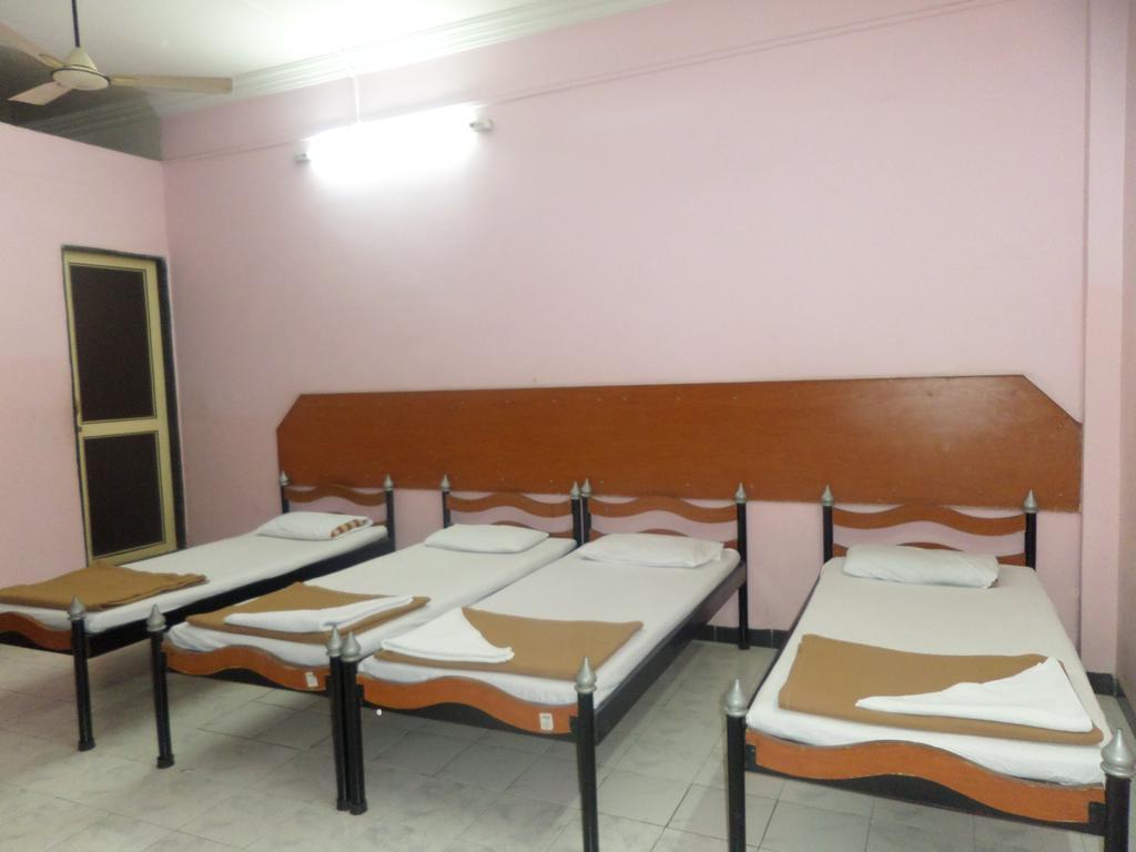 Chalukya Deluxe Ξενοδοχείο Kolhapur Εξωτερικό φωτογραφία