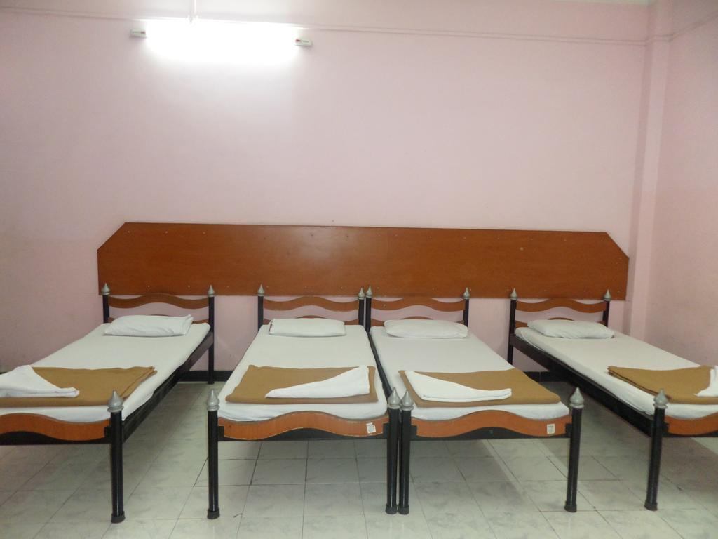 Chalukya Deluxe Ξενοδοχείο Kolhapur Εξωτερικό φωτογραφία