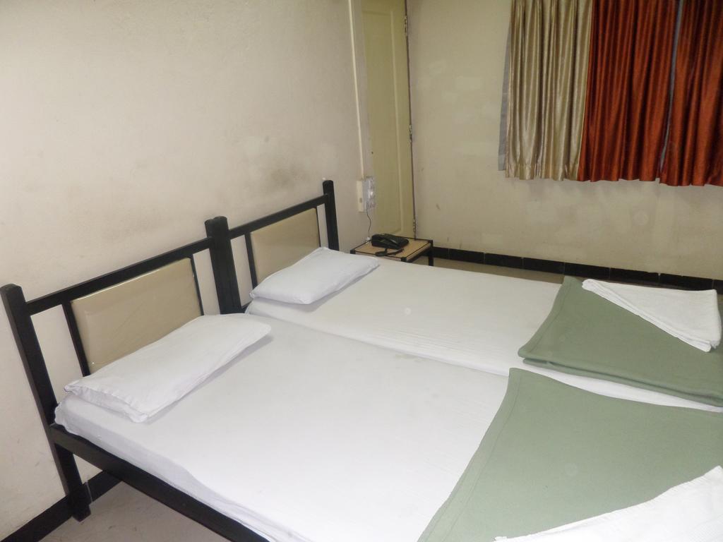 Chalukya Deluxe Ξενοδοχείο Kolhapur Εξωτερικό φωτογραφία